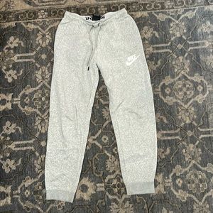 Light gray Nike sweatpants size medium